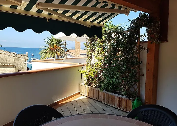 Ξενοδοχείο με διαμερίσματα Airone Blu